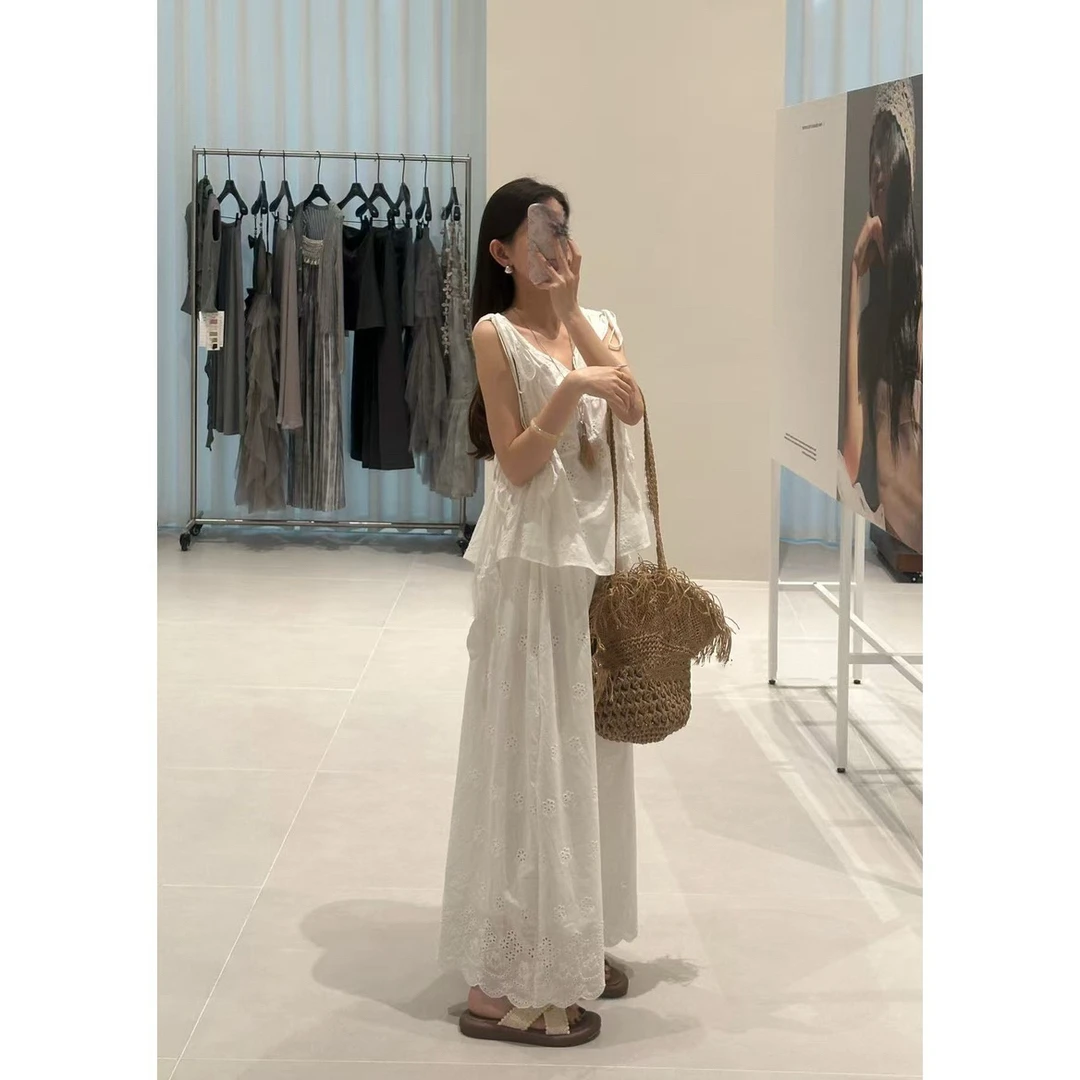 清新田园风V领宽松蕾丝拼接背心+松紧腰半身裙套装