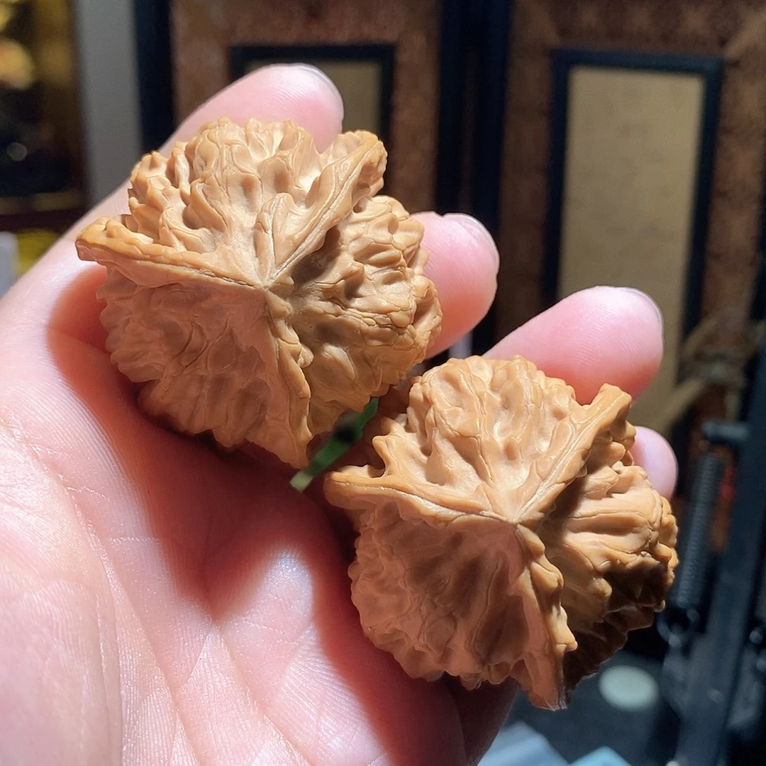 文玩核桃把件46帝王三棱球奔全品