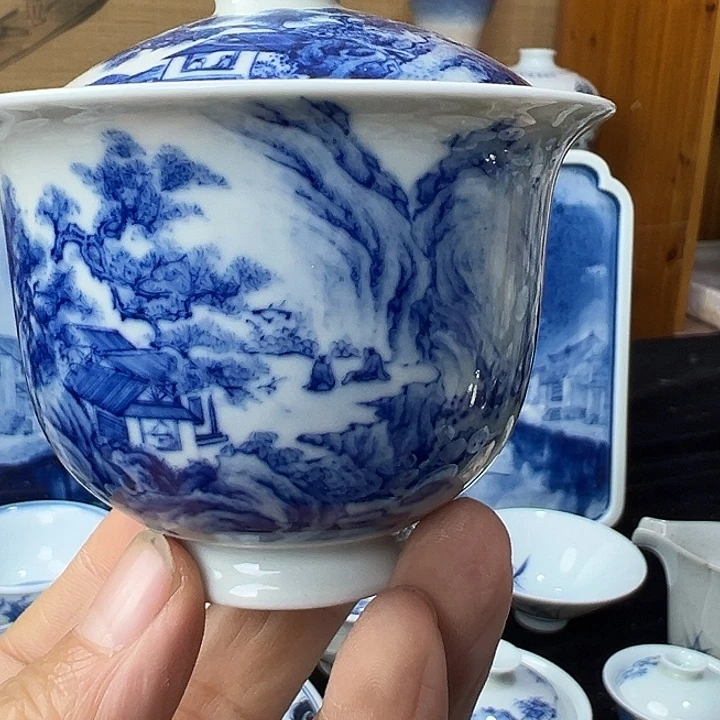 牜***ō纯手工青花山水盖碗