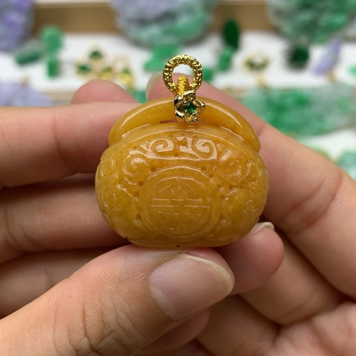 颈饰未镶嵌翡翠翡翠