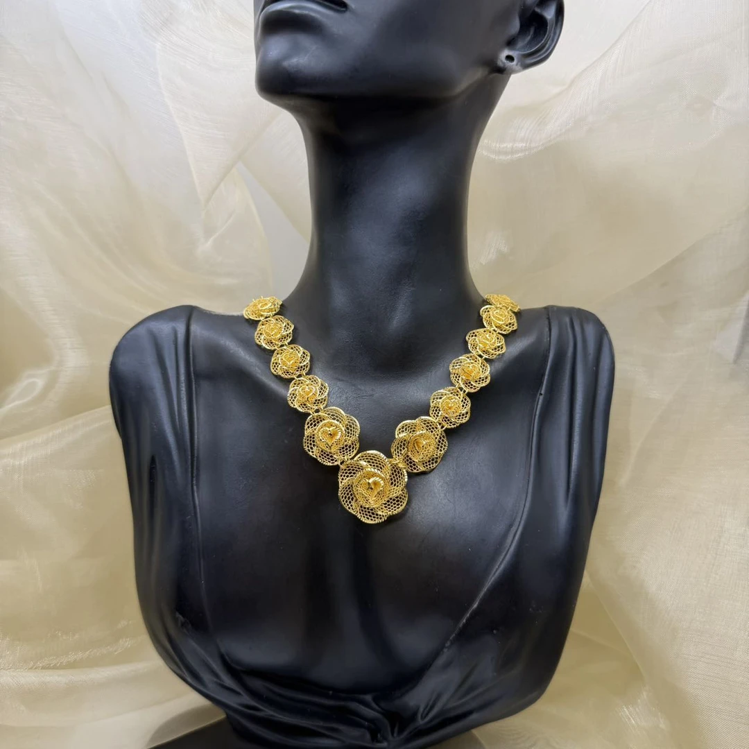 B播 28.19g 足金999 项链d