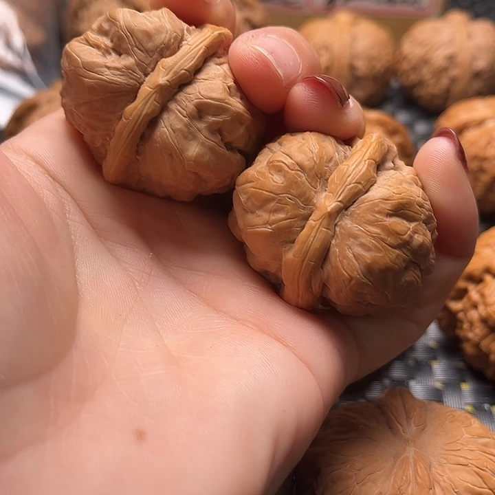 文玩核桃把件36蛤蟆头