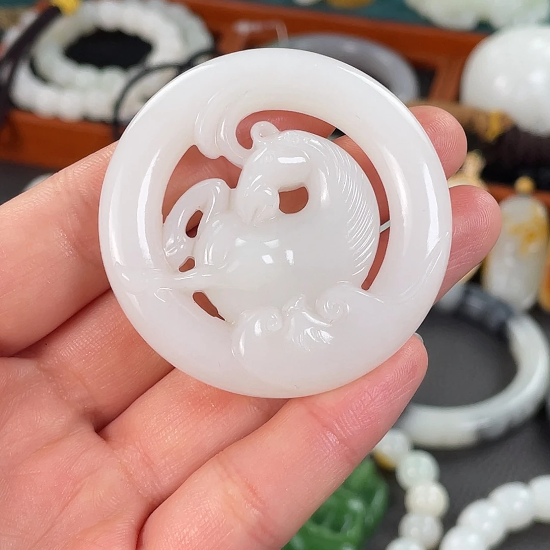 未镶嵌和田玉挂件