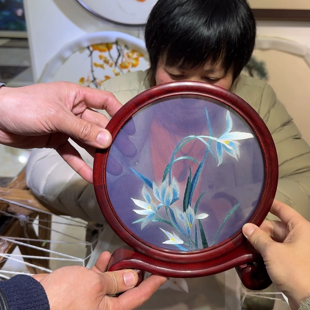 刺绣刺绣工艺精湛