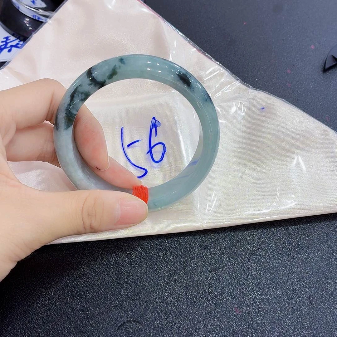 未镶嵌手镯翡翠翡翠手镯