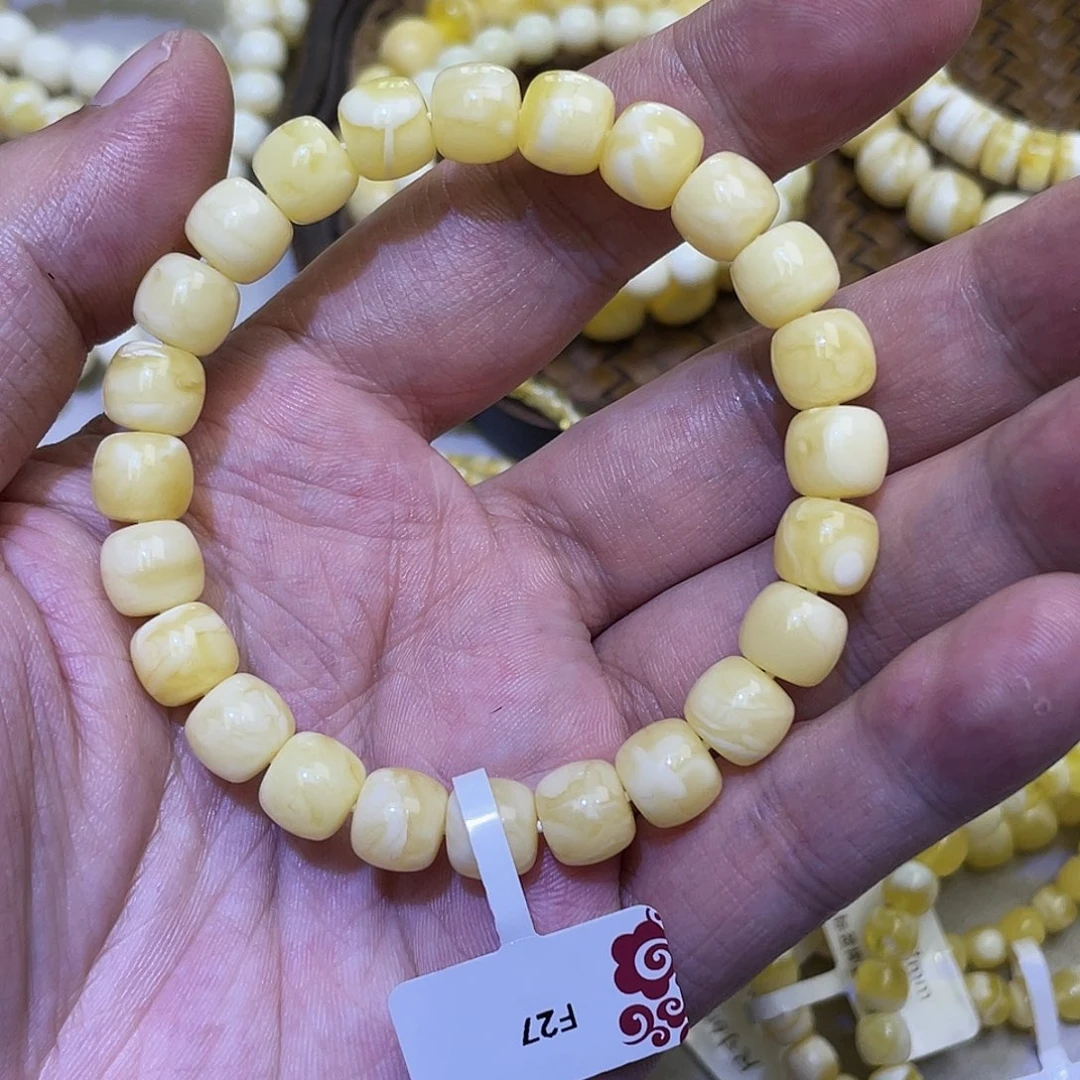 蜜蜡手串未镶嵌9mm特浓白大花妖