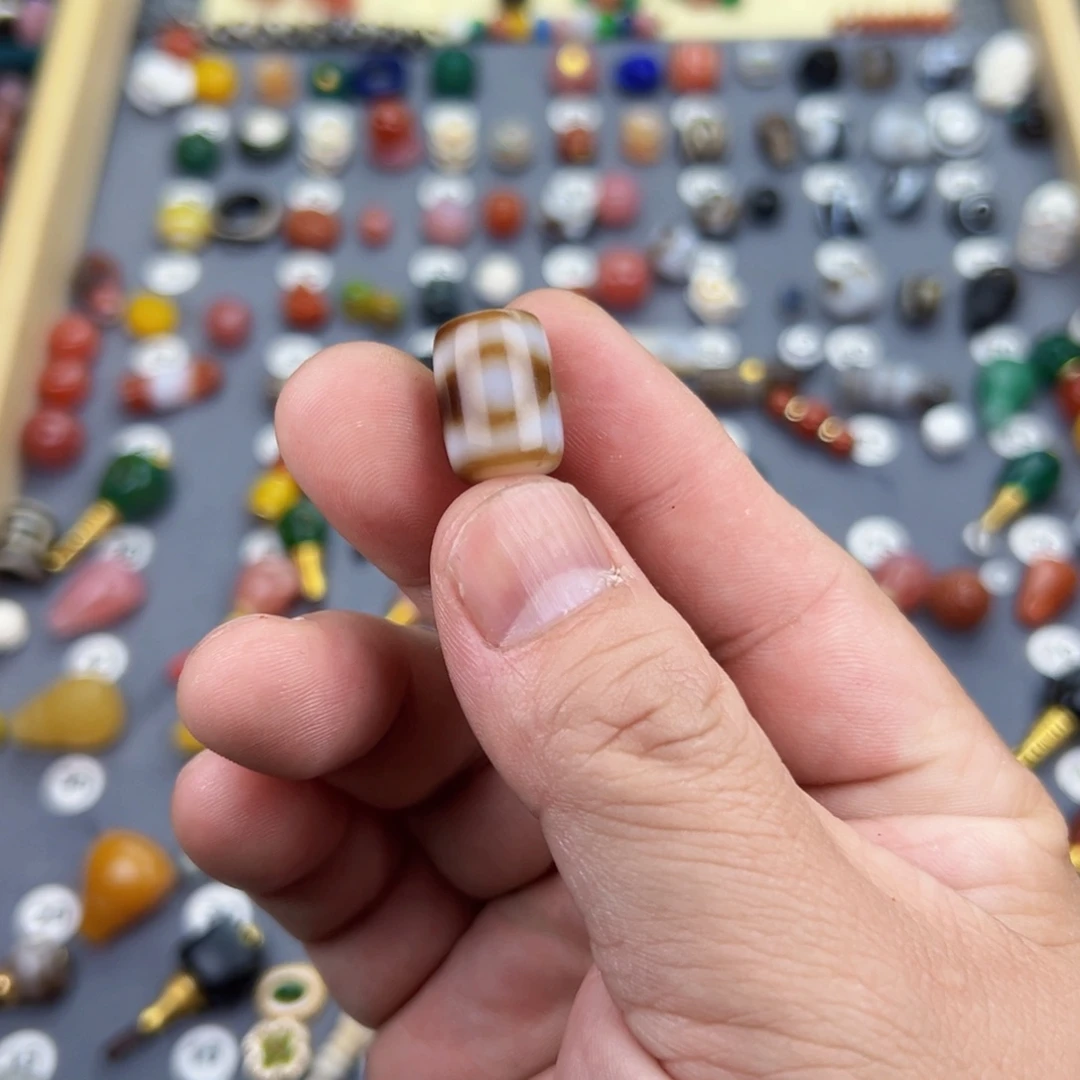 玛瑙/玉髓饰品未镶嵌清**人