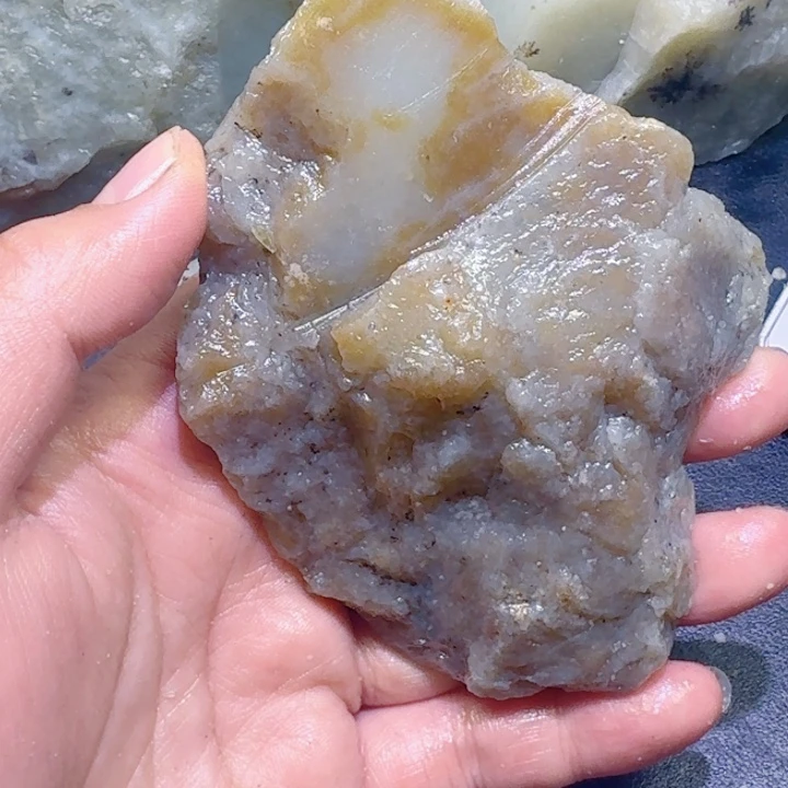 和田玉未镶嵌珠宝半成品