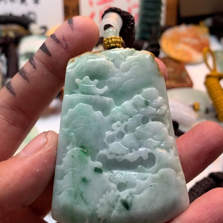 翡翠未镶嵌颈饰保真天然a货翡翠