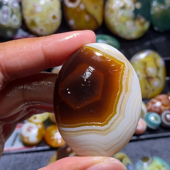 未镶嵌玛瑙/玉髓珠宝奇石