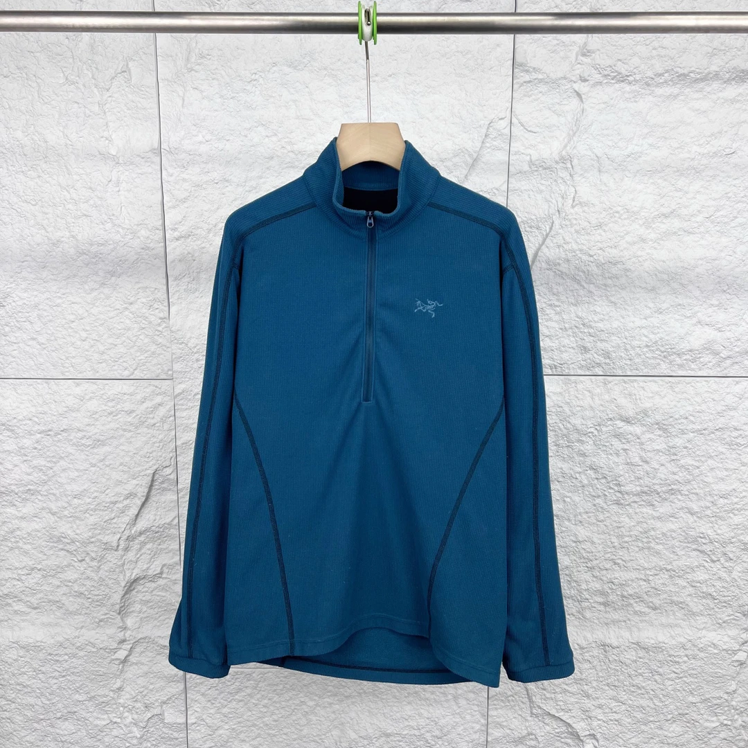 99新 ARC'TERYX/始祖鸟 S码/蓝色纯色半拉链高领长袖T恤/15931003