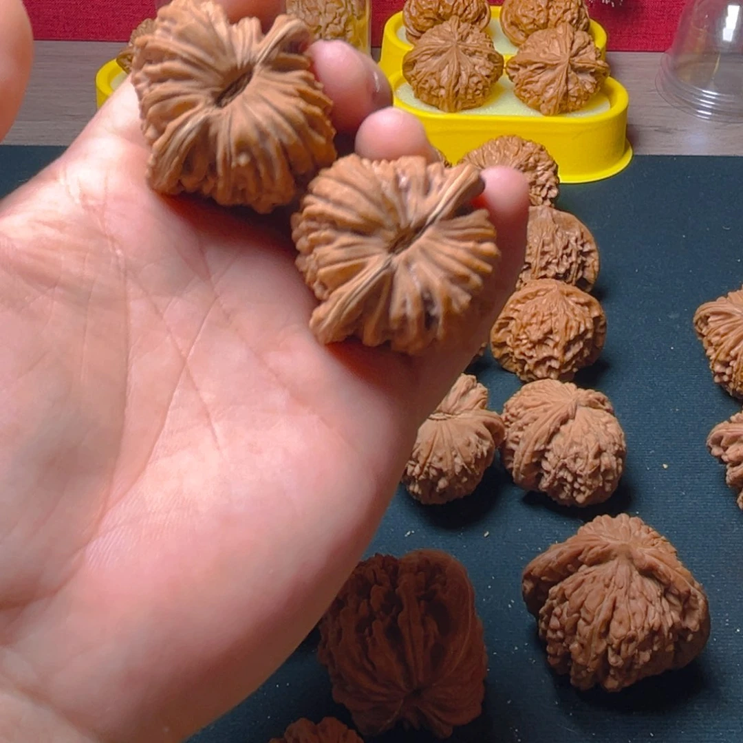 文玩核桃把件曹*鹏四座楼