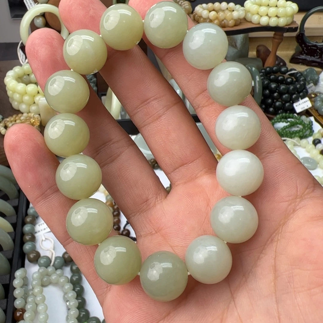 和田玉未镶嵌手链卡14且末高清白渐变