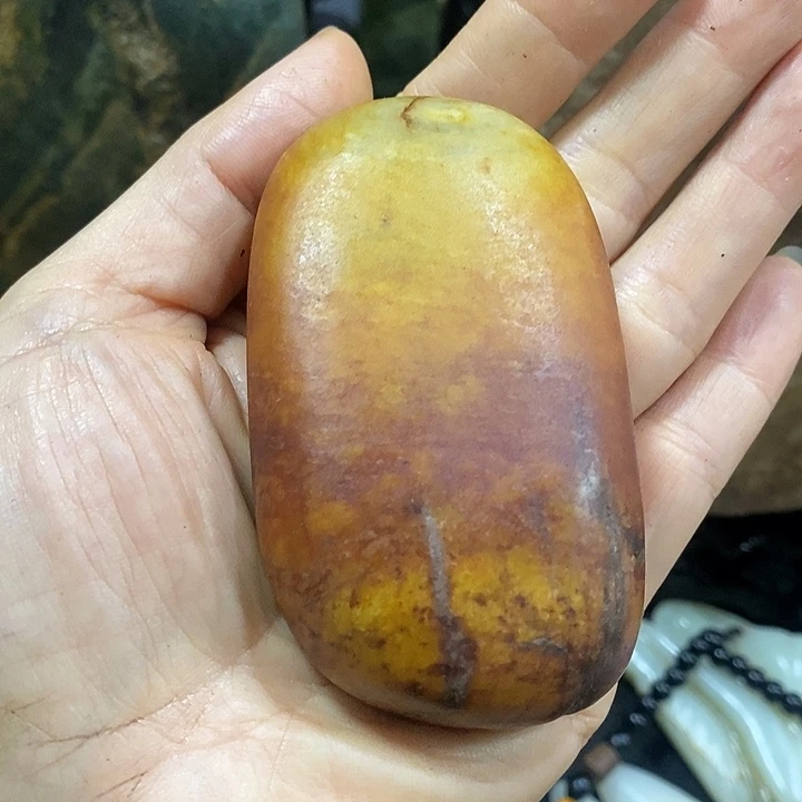 和田玉（糖玉）未镶嵌挂件
