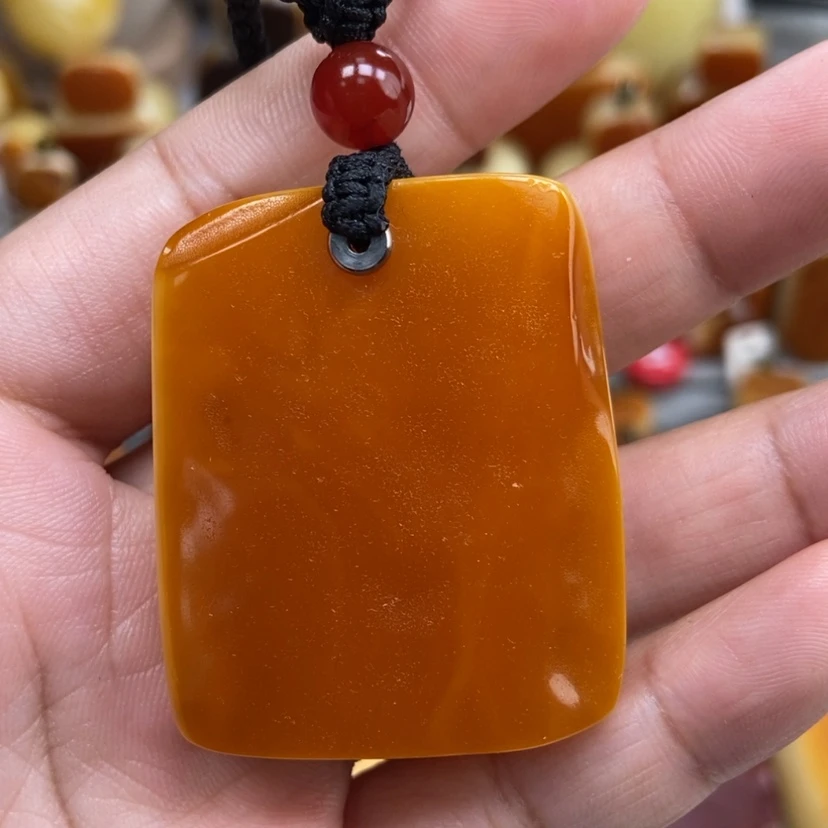 【闪购商品】琥珀颈饰未镶嵌