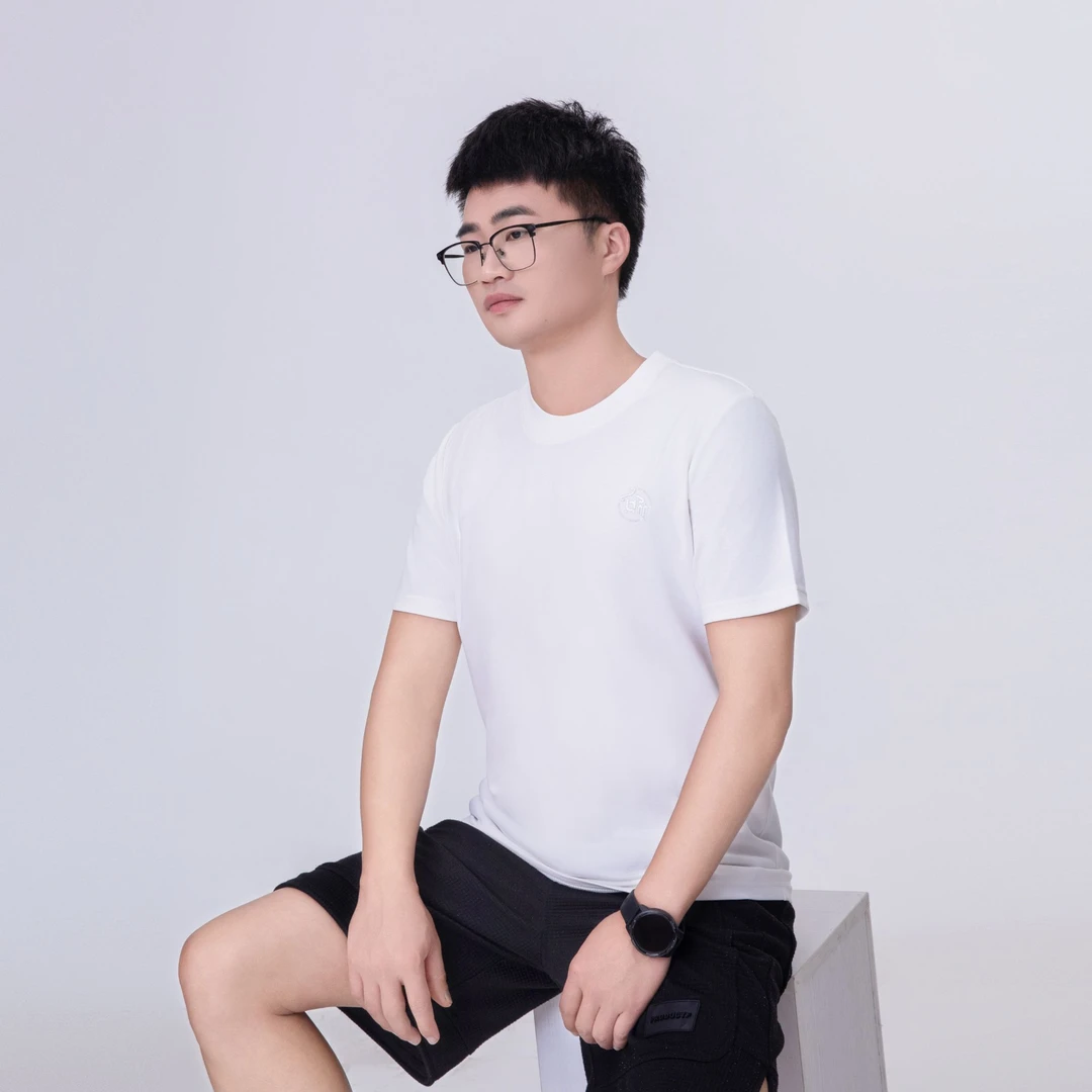 圆领T恤时尚运动休闲夏季男装短袖百搭速干简约透气