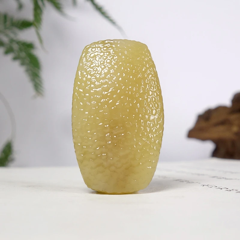 和田玉糖玉无事牌挂件94