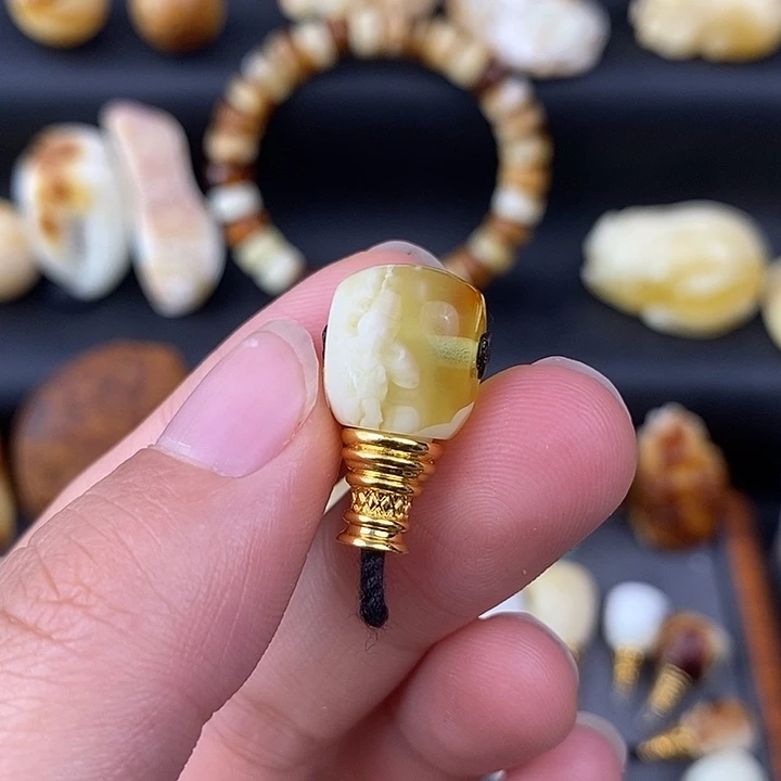 琥珀未镶嵌裸石10三通c405