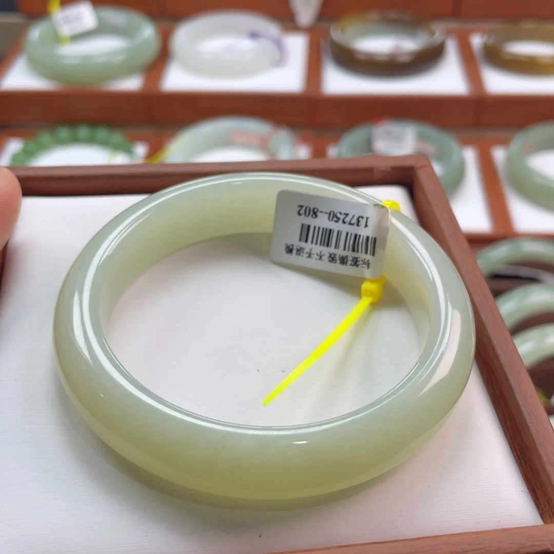 【闪购商品】未镶嵌手镯和田玉链接82。 57/58