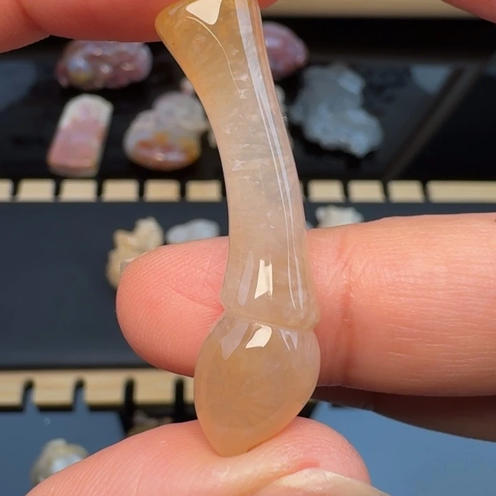 硅化玉合金颈饰妙笔生花