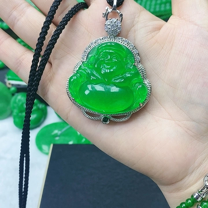 翡翠颈饰未镶嵌财财000000000000