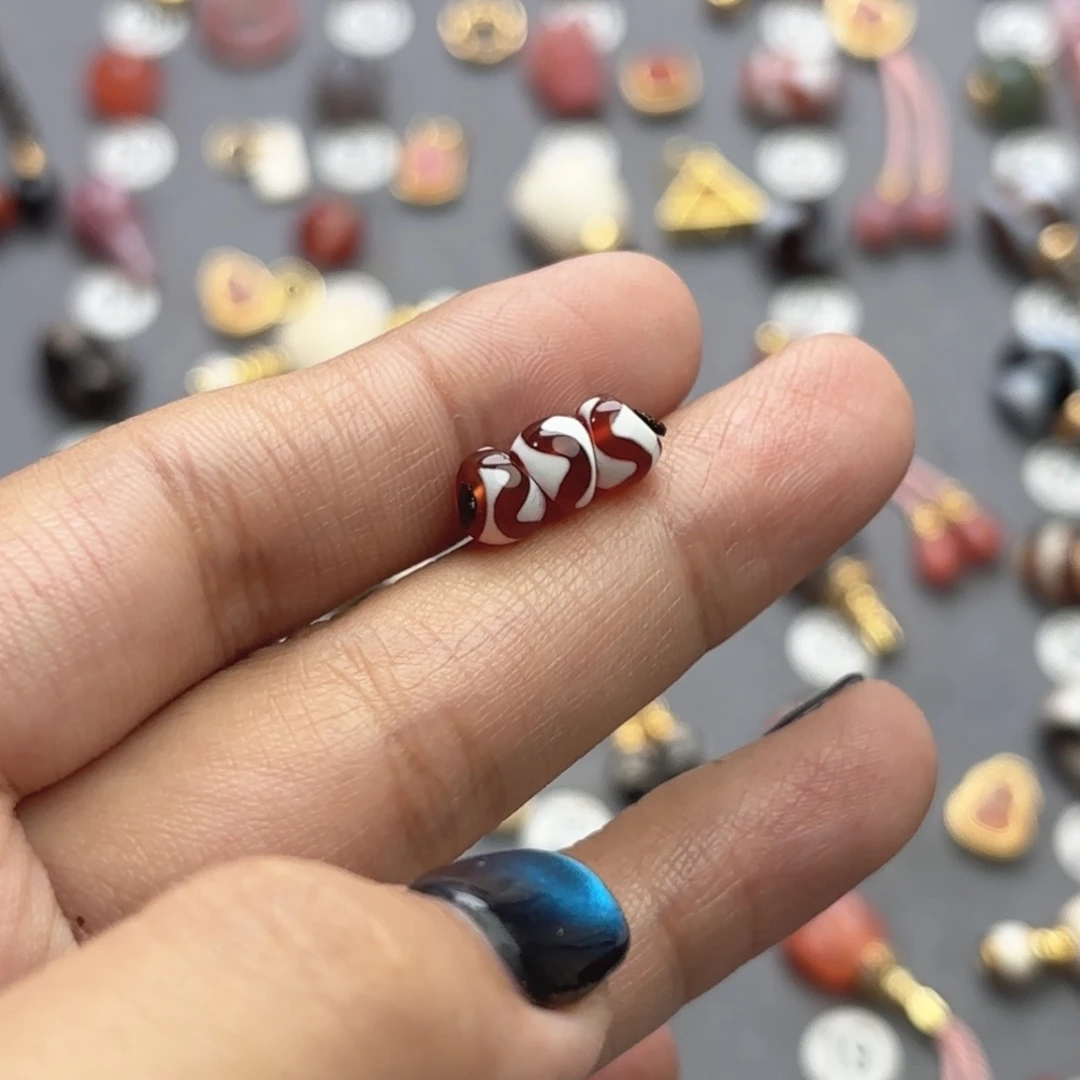 一***种玛瑙/玉髓未镶嵌文玩配饰