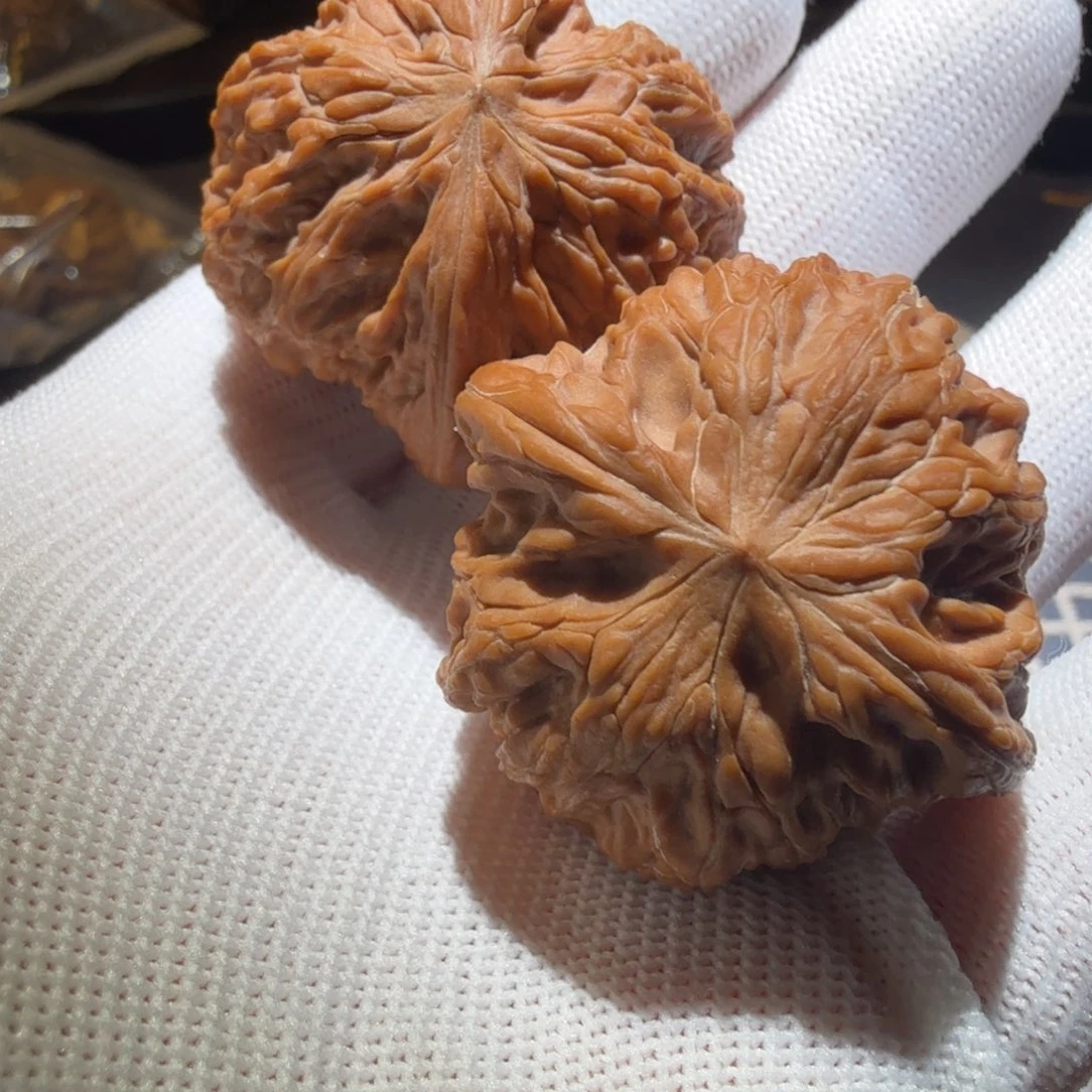 云***高文玩核桃把件磨盘