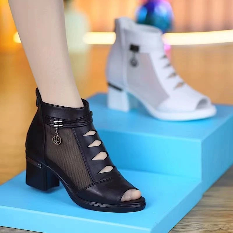 2025新款春夏季软皮中粗跟鱼嘴鞋女网纱镂空妈妈凉靴高跟凉鞋网靴