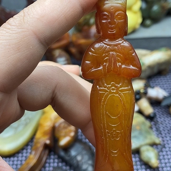未镶嵌蛇纹石玉颈饰