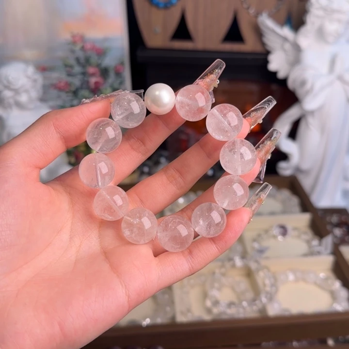 水晶手串18K金镶嵌白啊塞