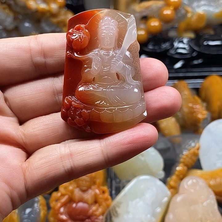 合金石英质玉（黄龙玉）颈饰