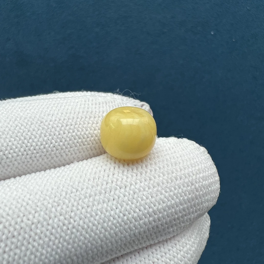 B9852天然原矿蜜蜡【微瑕】老型 10.4*8.4mm 支持复检 假一罚十