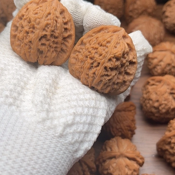 啦***啦把件文玩核桃41南疆石