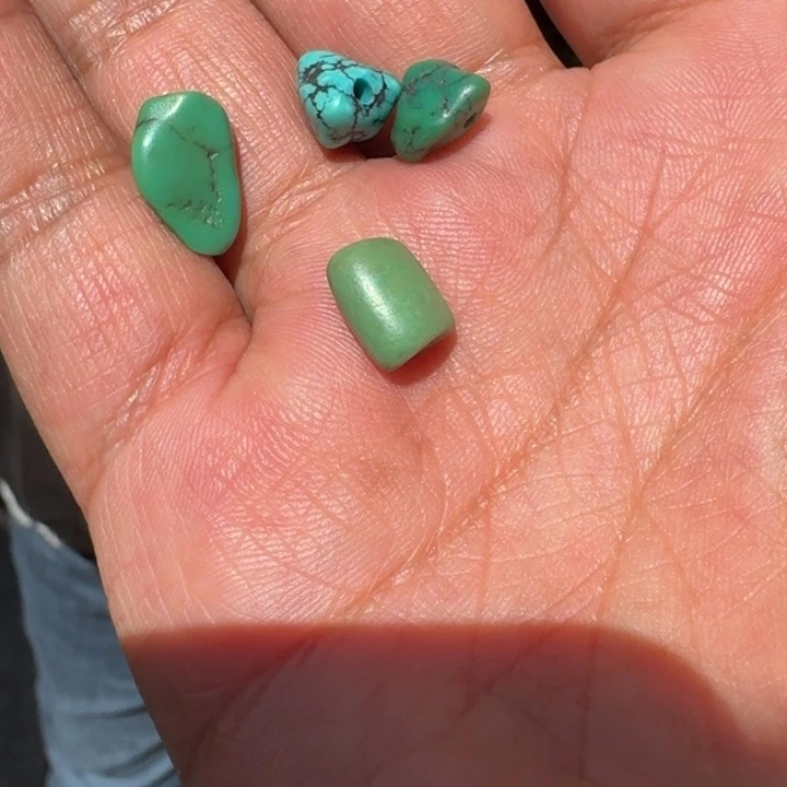 石英石铁合金贤*