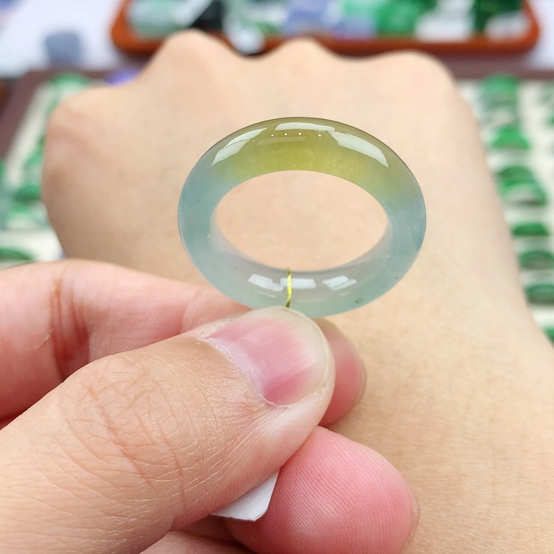 翡翠未镶嵌戒指19号