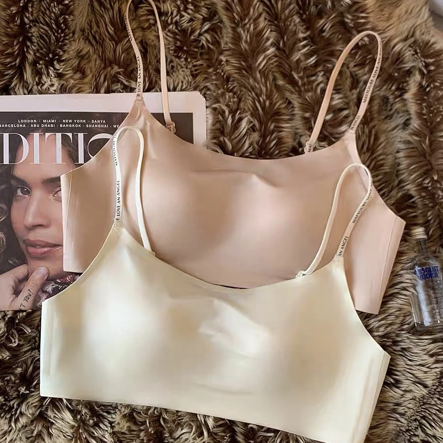 无痕粉底液丝滑缎面内衣女夏防走光大胸显小显瘦细肩带透气文胸罩