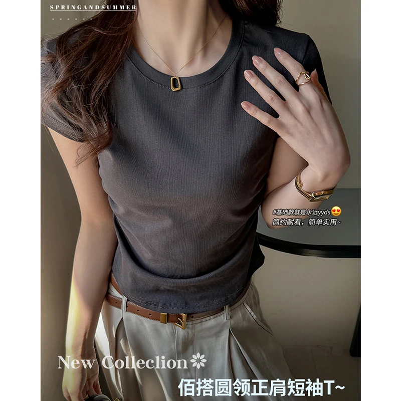 现货2025薄款侧边褶皱正肩短袖T恤女设计感修身显瘦打底上衣
