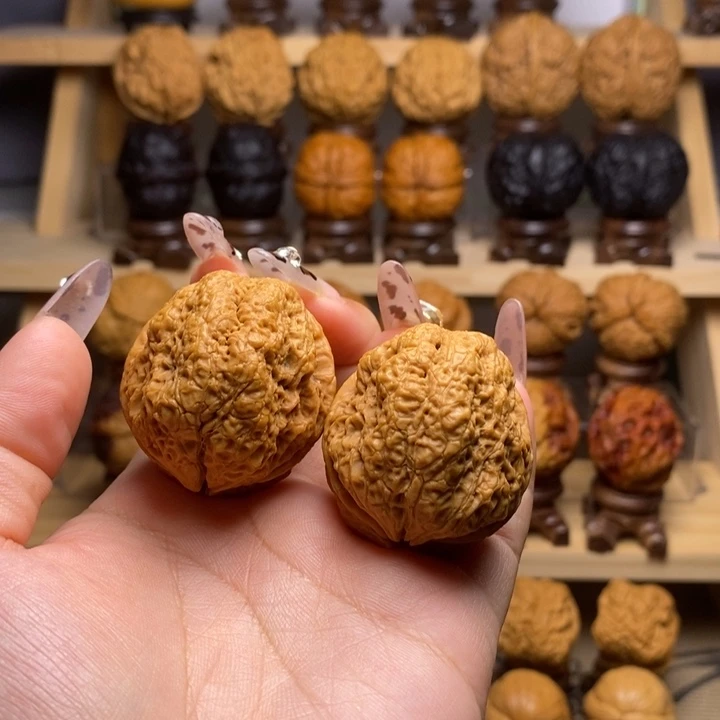 文玩核桃吊坠43蝴蝶蟾Y19