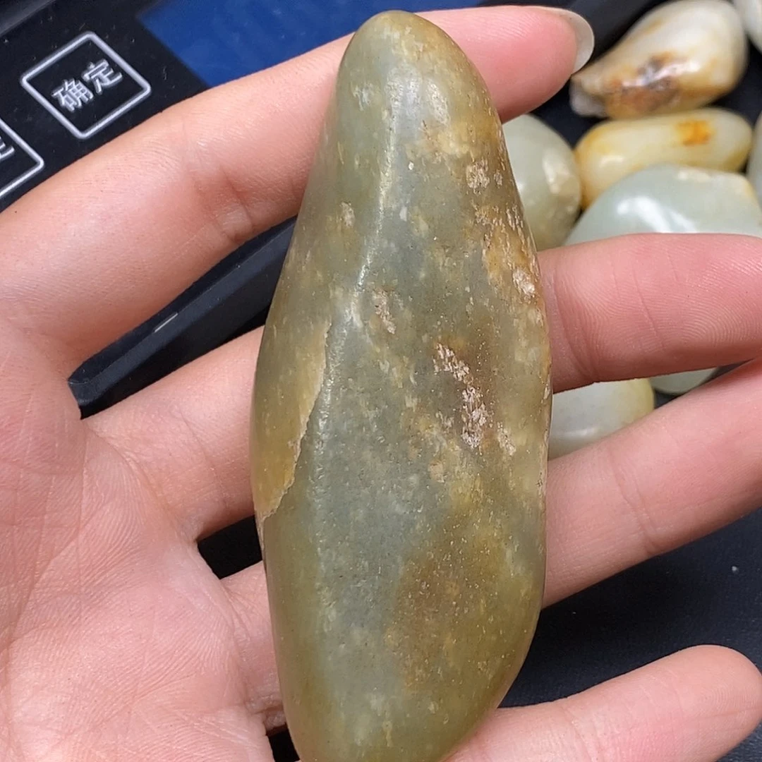 和田玉（糖玉）未镶嵌挂件