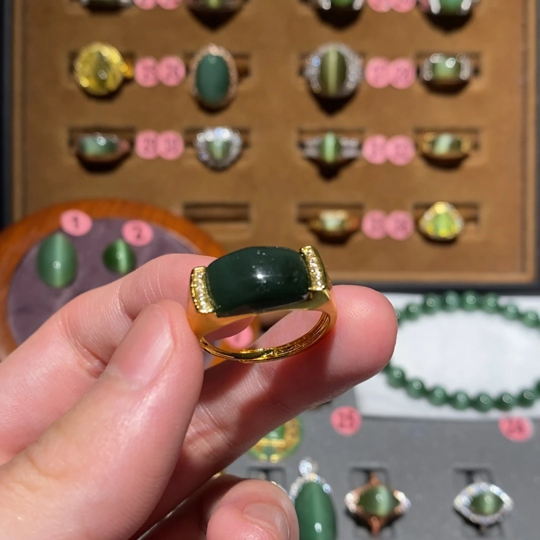 和田玉未镶嵌戒指