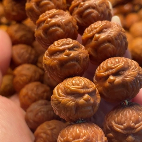 手串猴头核桃槐***#舞台