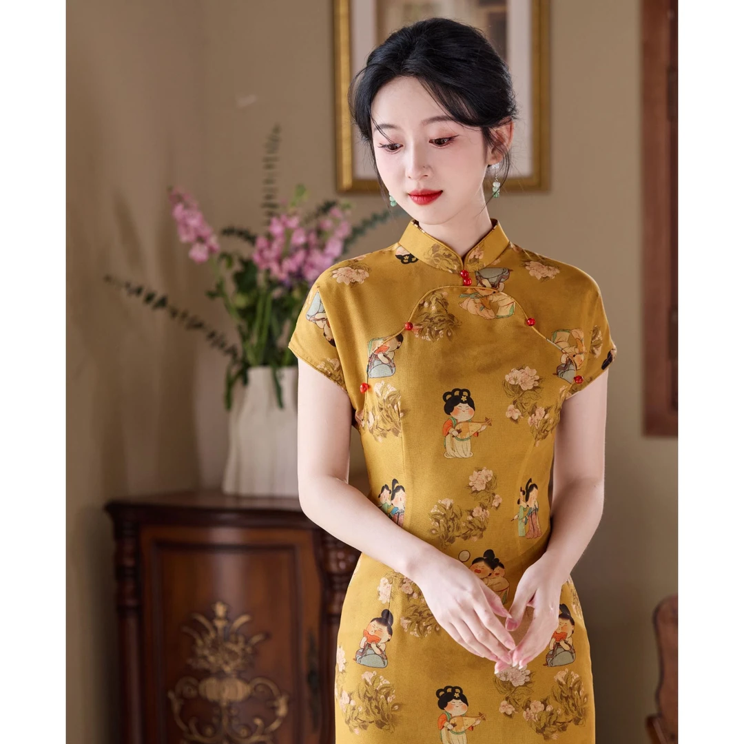 《小糖人》旗袍年轻款少女2025新款连衣裙夏黄色上班可以穿5946