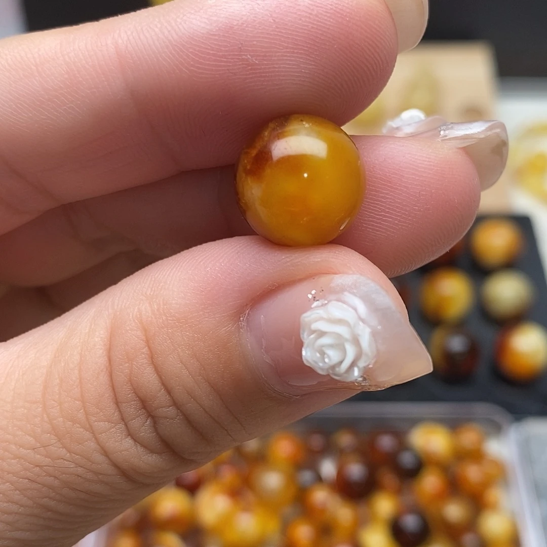 爱****裸石虫珀未镶嵌蜜蜡