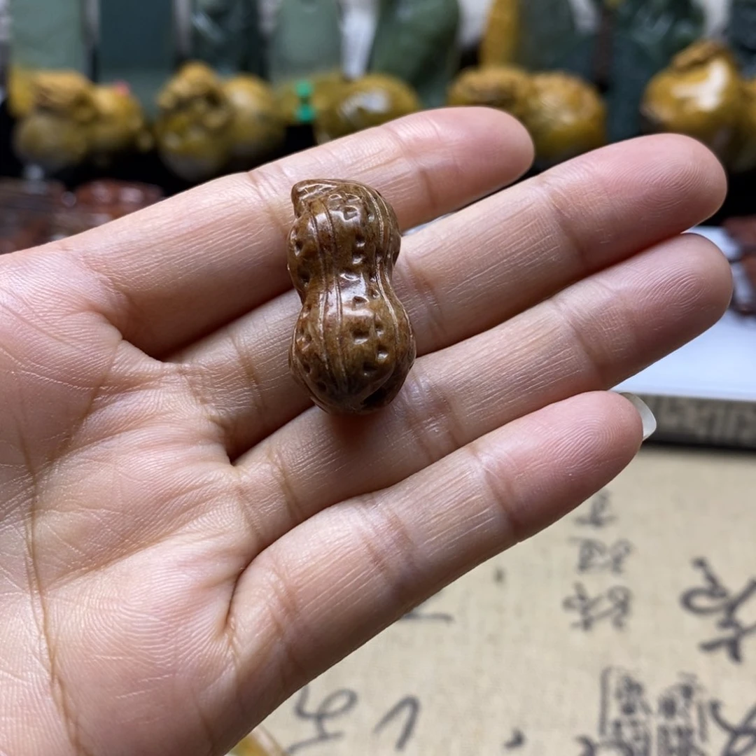 岫岩老玉（透闪石质玉）未镶嵌把件