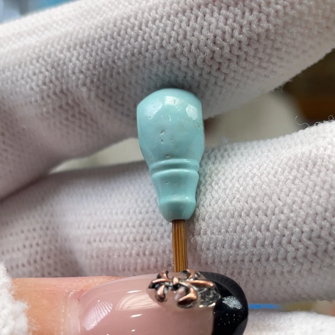 绿松石未镶嵌挂件