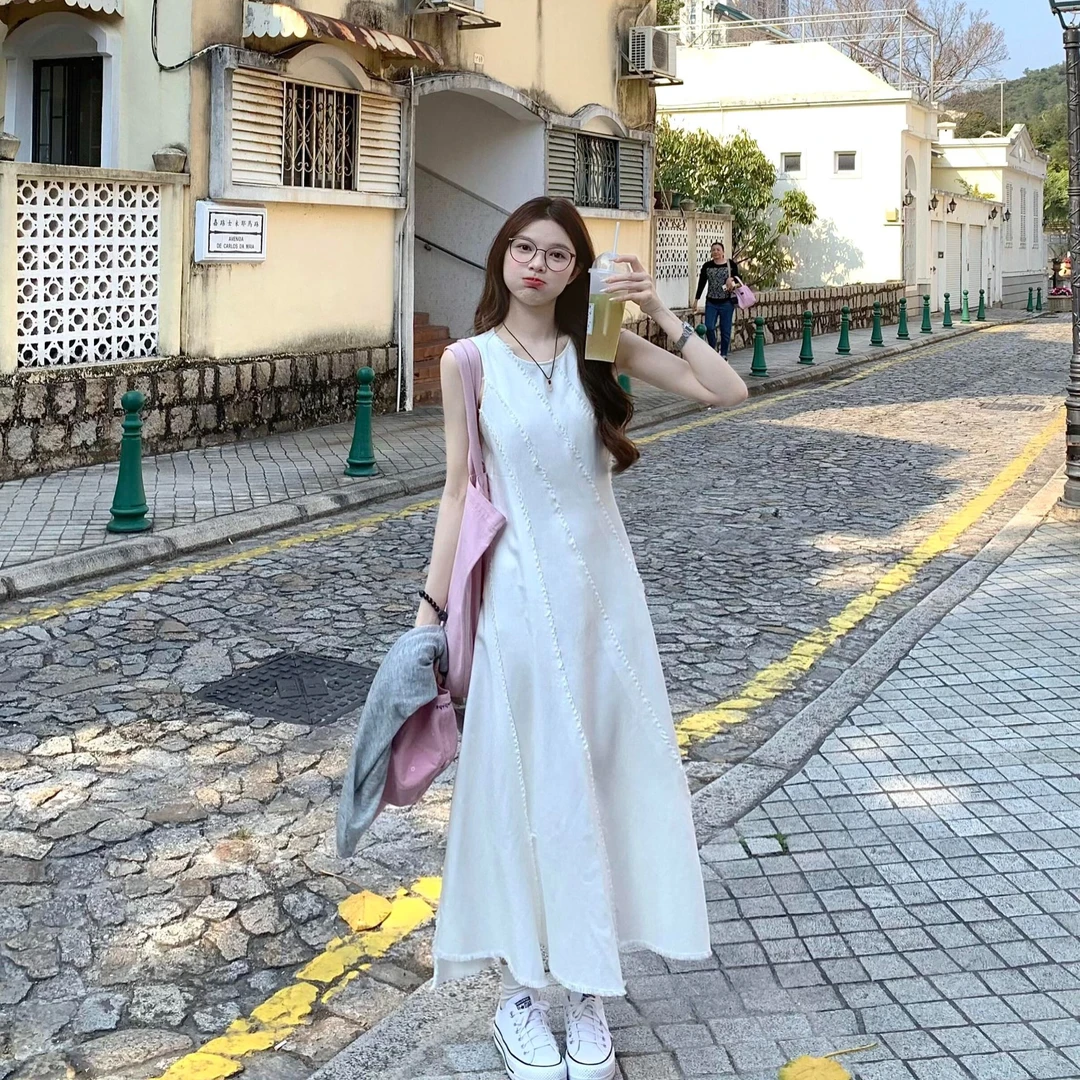 2025夏季时尚新款韩系温婉风衣服显瘦气质设计感慵懒风连衣裙女装