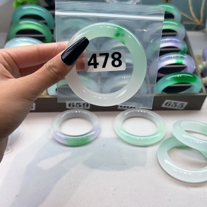 玉紫*?时尚飘花手镯478