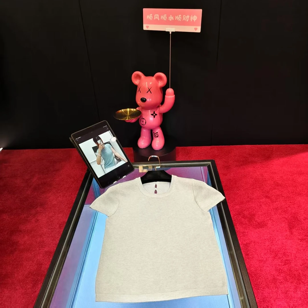 G803短袖通勤风常规款套头款时尚春夏上衣轻奢经典高奢