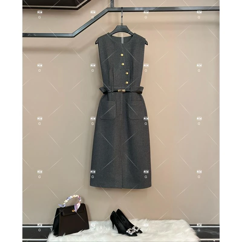 【齐】复古风显瘦默认款式连衣裙女装轻奢秋冬时尚 H-1613