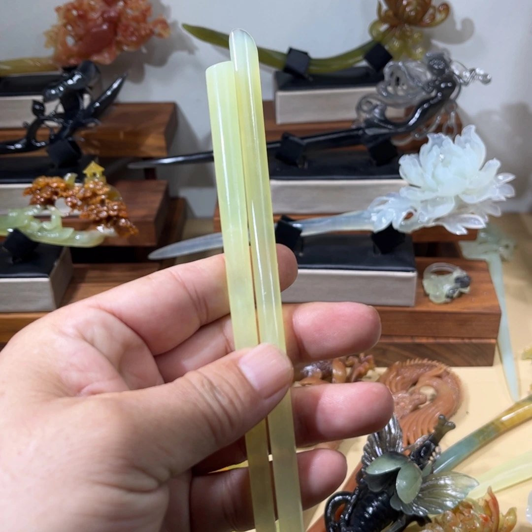 蛇纹石玉未镶嵌发簪